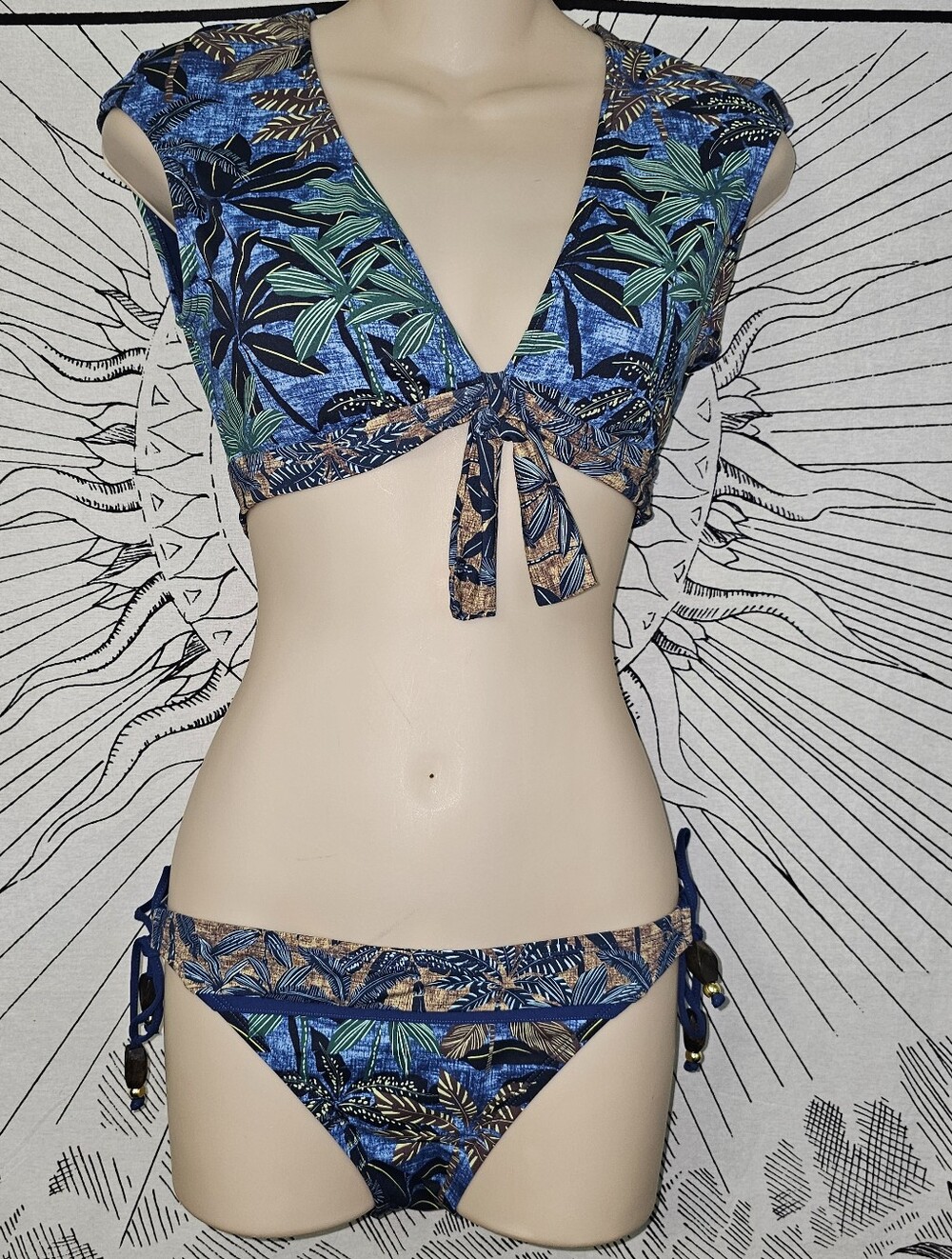 Bleu Rod Beattie Blue Tropical Tie-Front Women's Swim Set Sz 4 Wood Accents